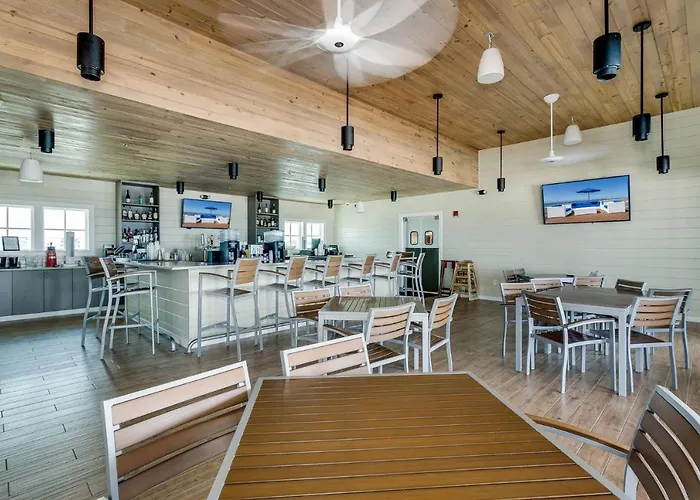The Cordgrass Coastal Retreat